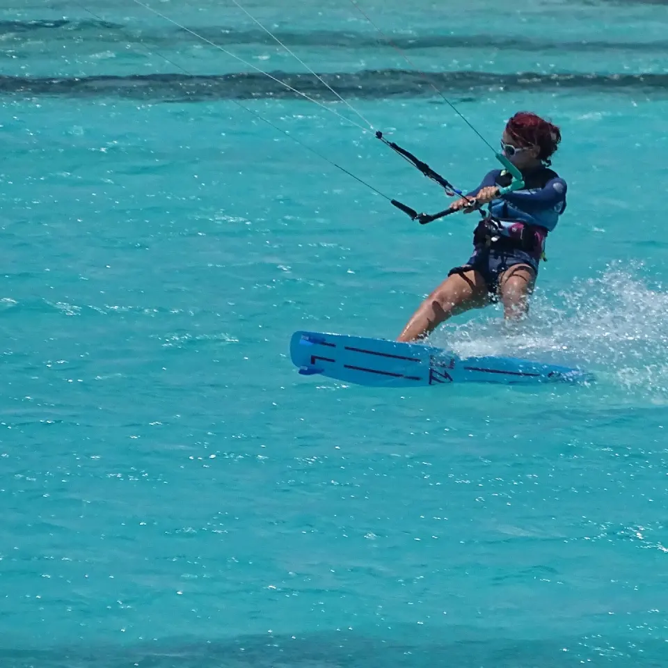 Kitesurfing